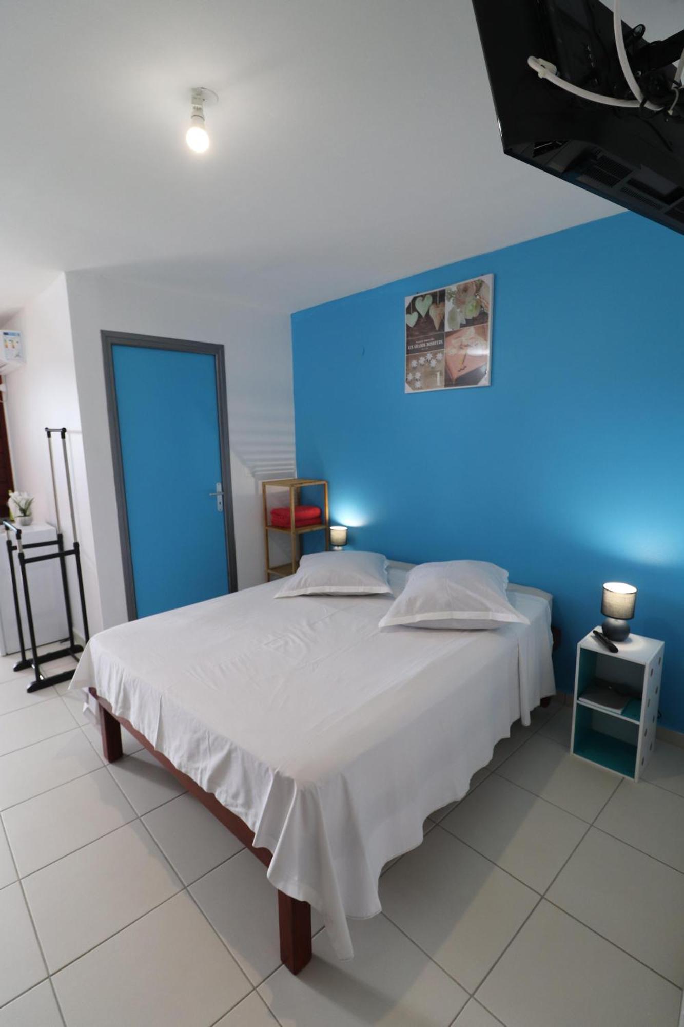 Les Gites De L'Union Les Abymes Room photo