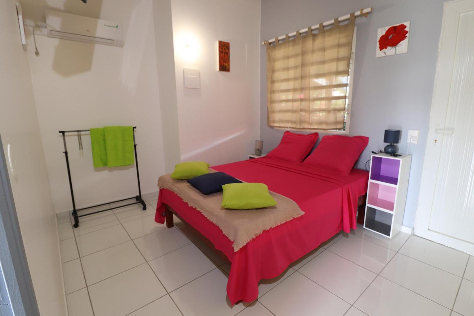 Les Gites De L'Union Les Abymes Room photo